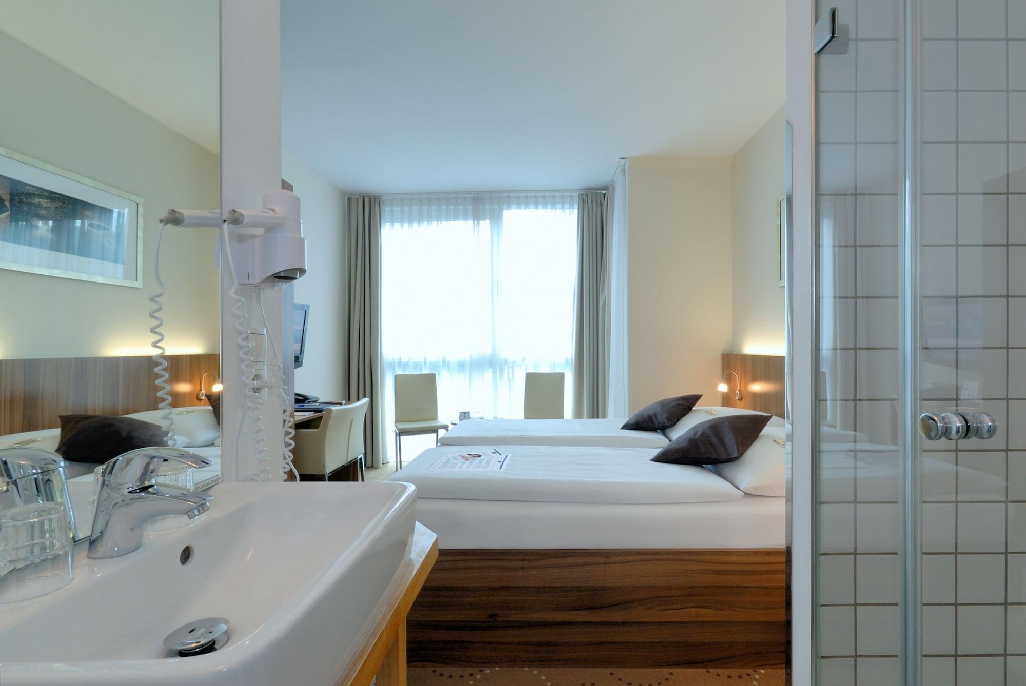 B&B Hotel Berlin-Mitte Ngoại thất bức ảnh
