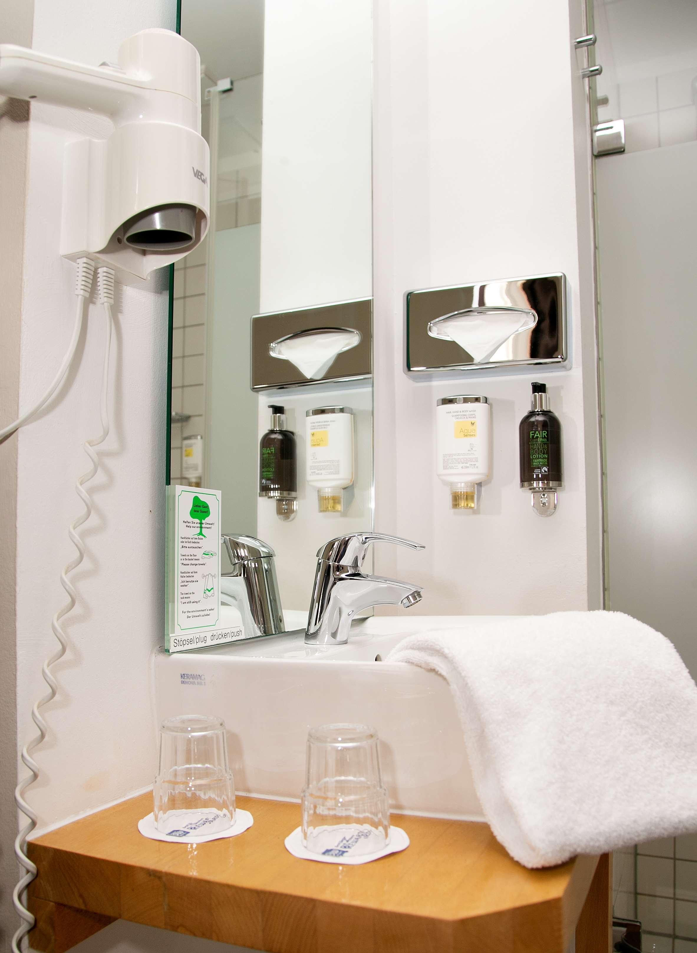 B&B Hotel Berlin-Mitte Ngoại thất bức ảnh
