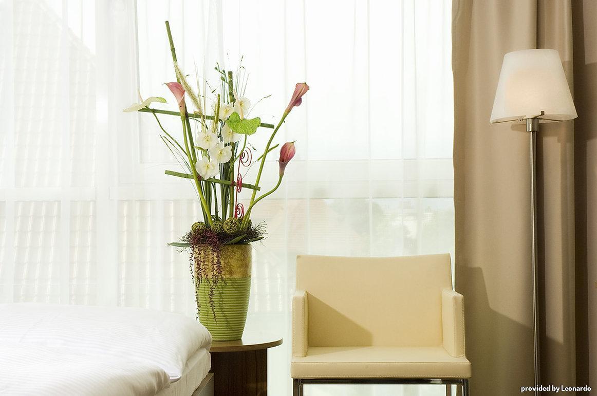 B&B Hotel Berlin-Mitte Ngoại thất bức ảnh