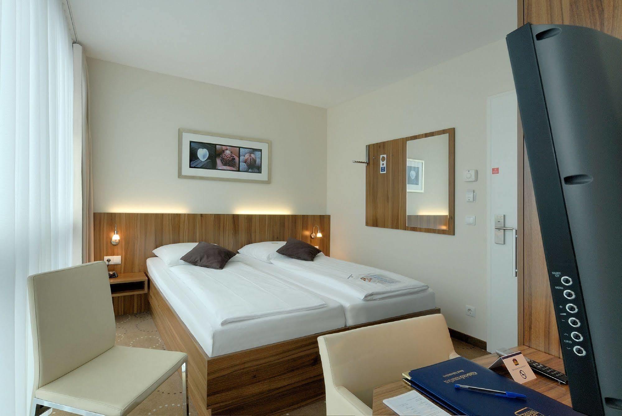 B&B Hotel Berlin-Mitte Ngoại thất bức ảnh